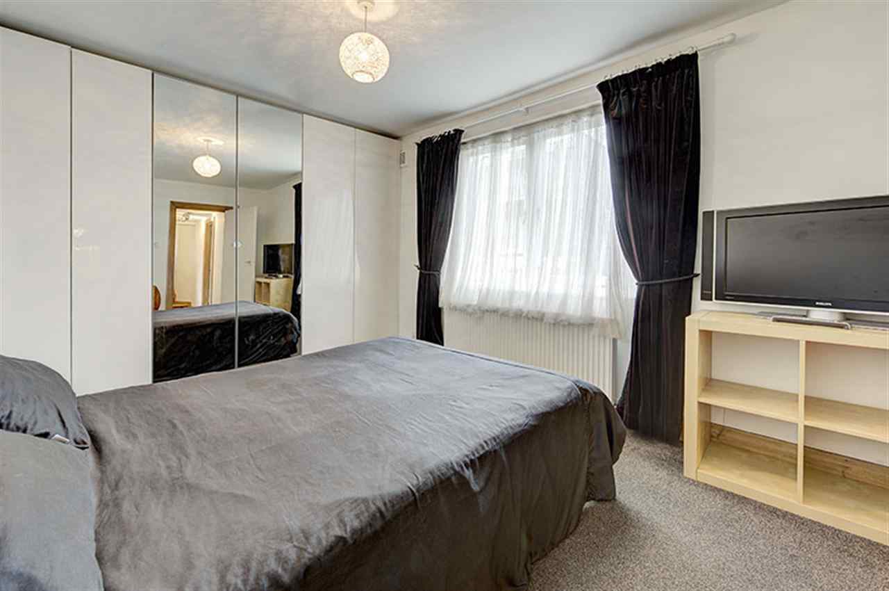 resized-2349823-37b chester road 350914 bed1_RGB_800px.jpg